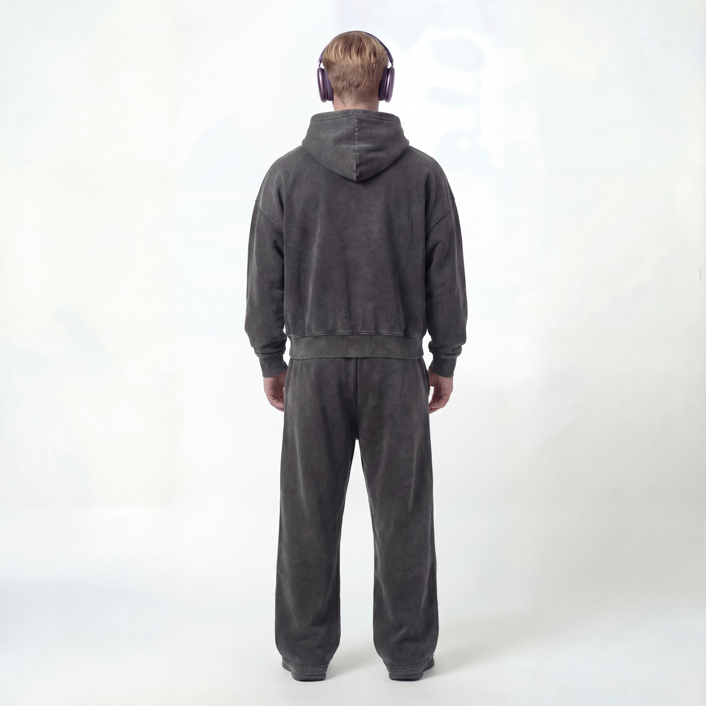 EQUINOX OVERSIZED HOODIE