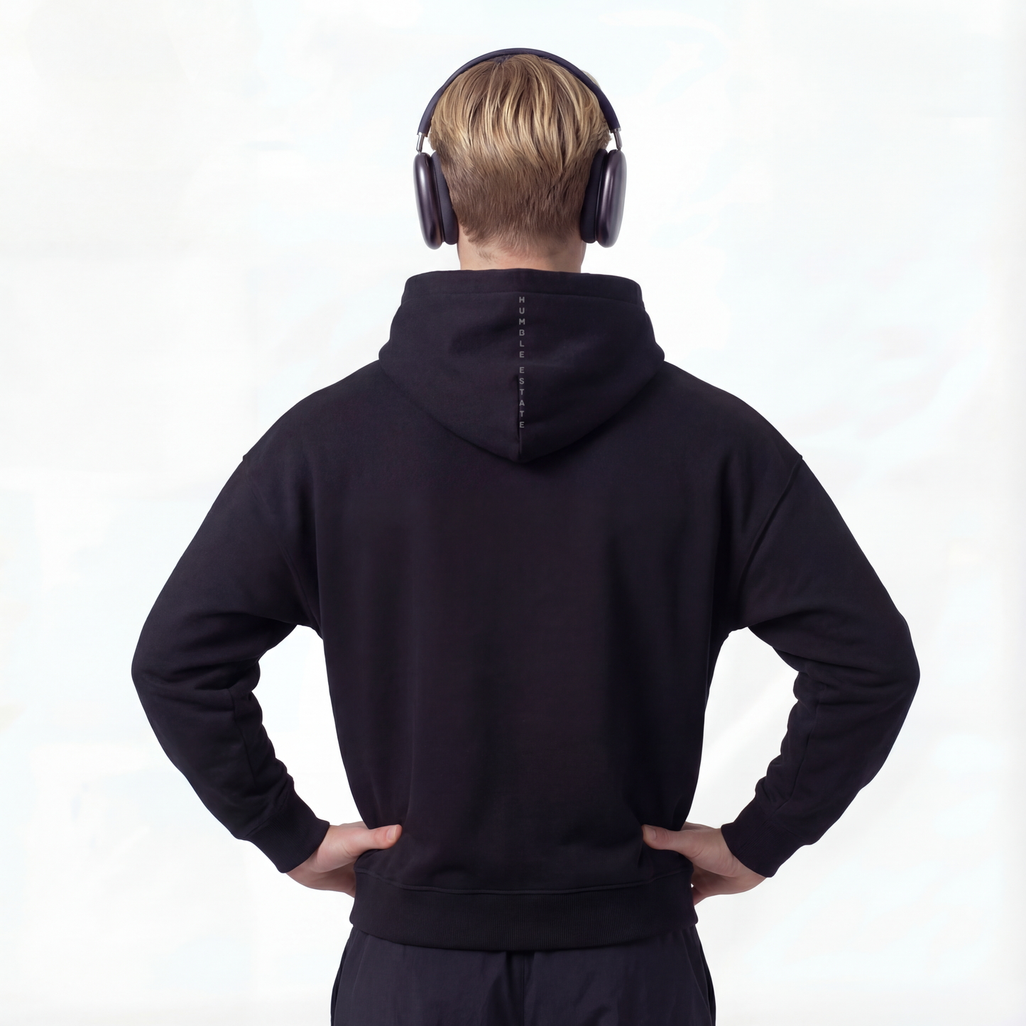 EQUINOX OVERSIZED HOODIE