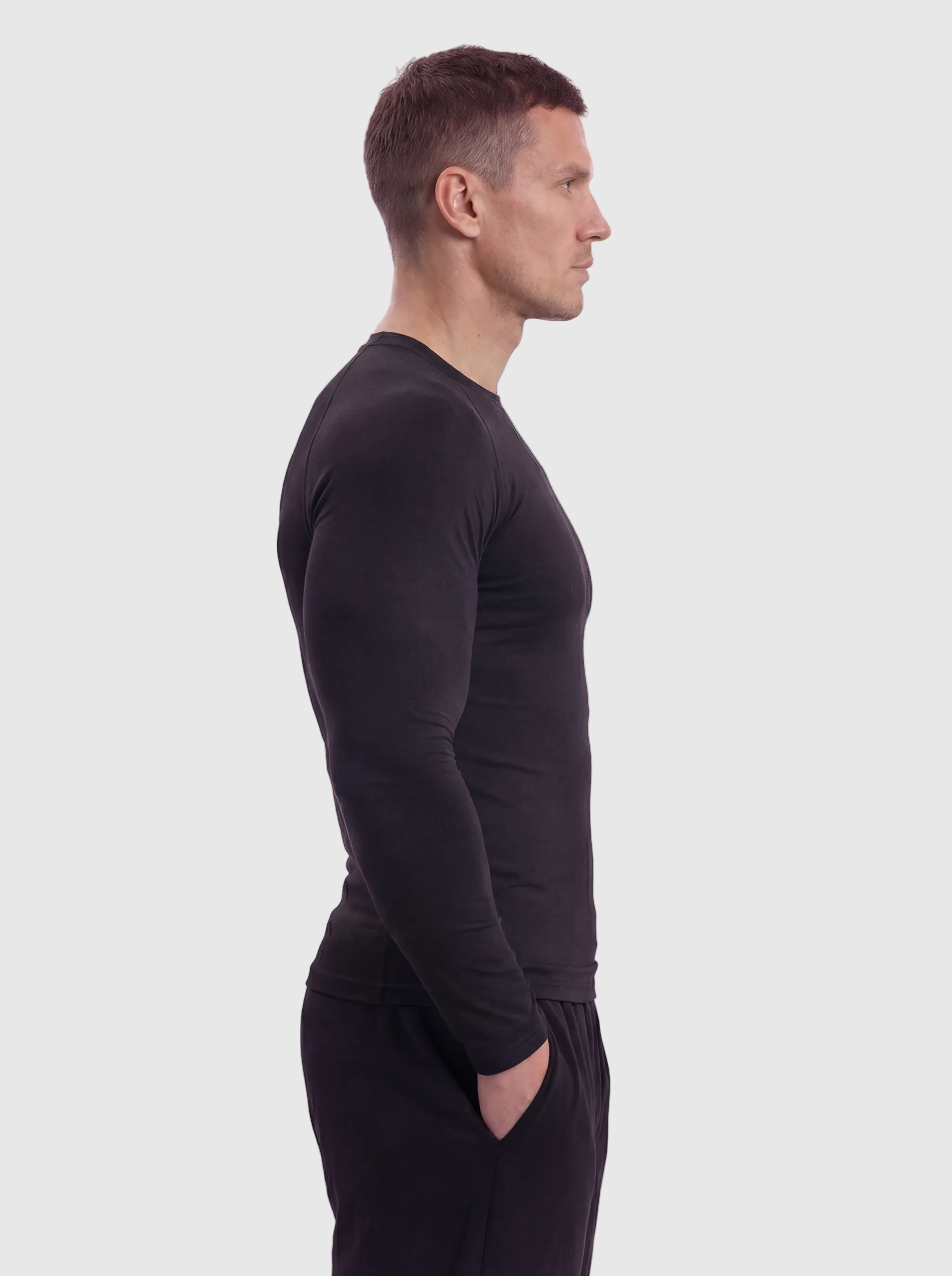 Equinox Muscle-Fit Long-Sleeve Compression - black