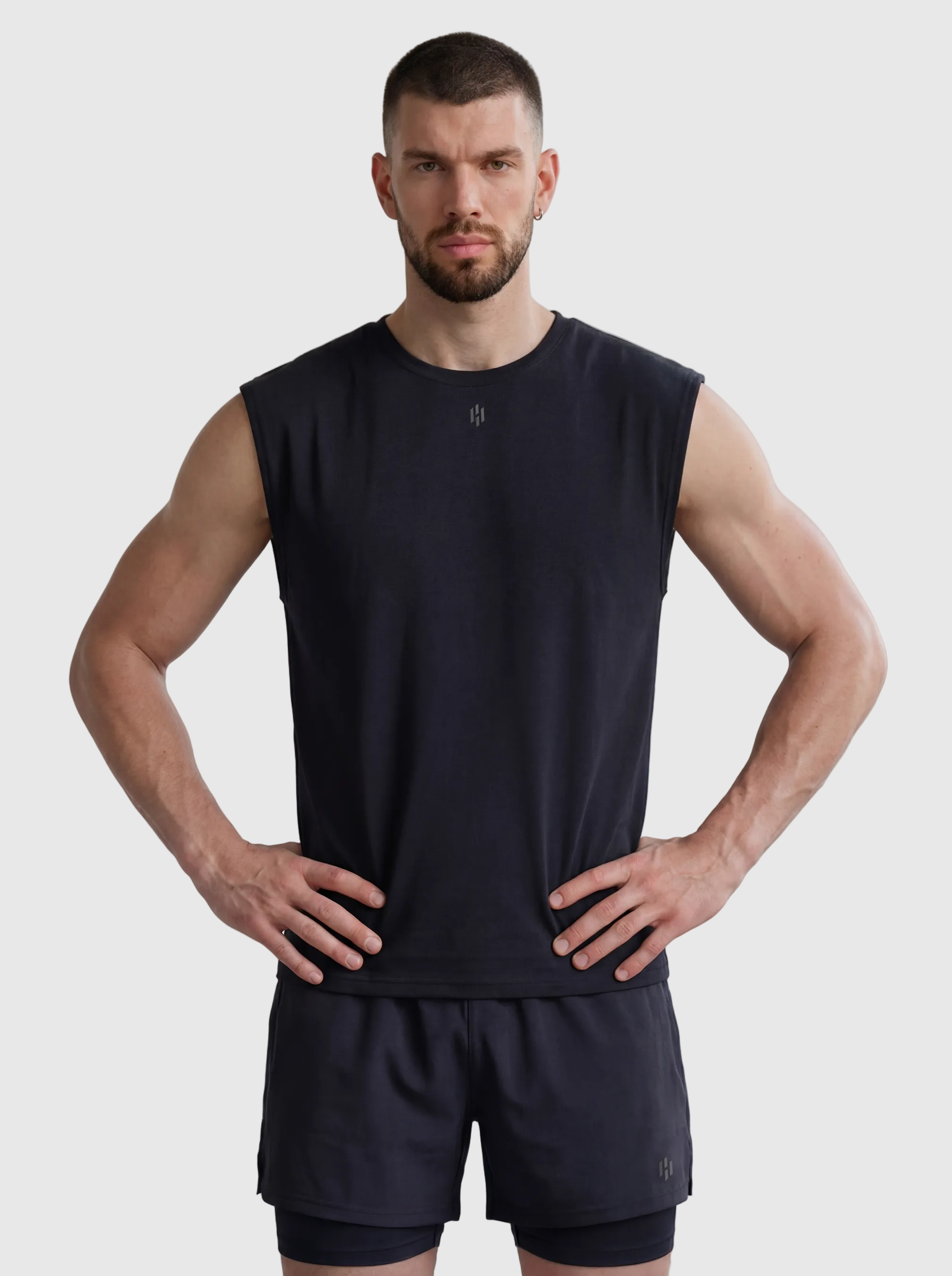 EQUINOX SLEEVLESS TANKTOP