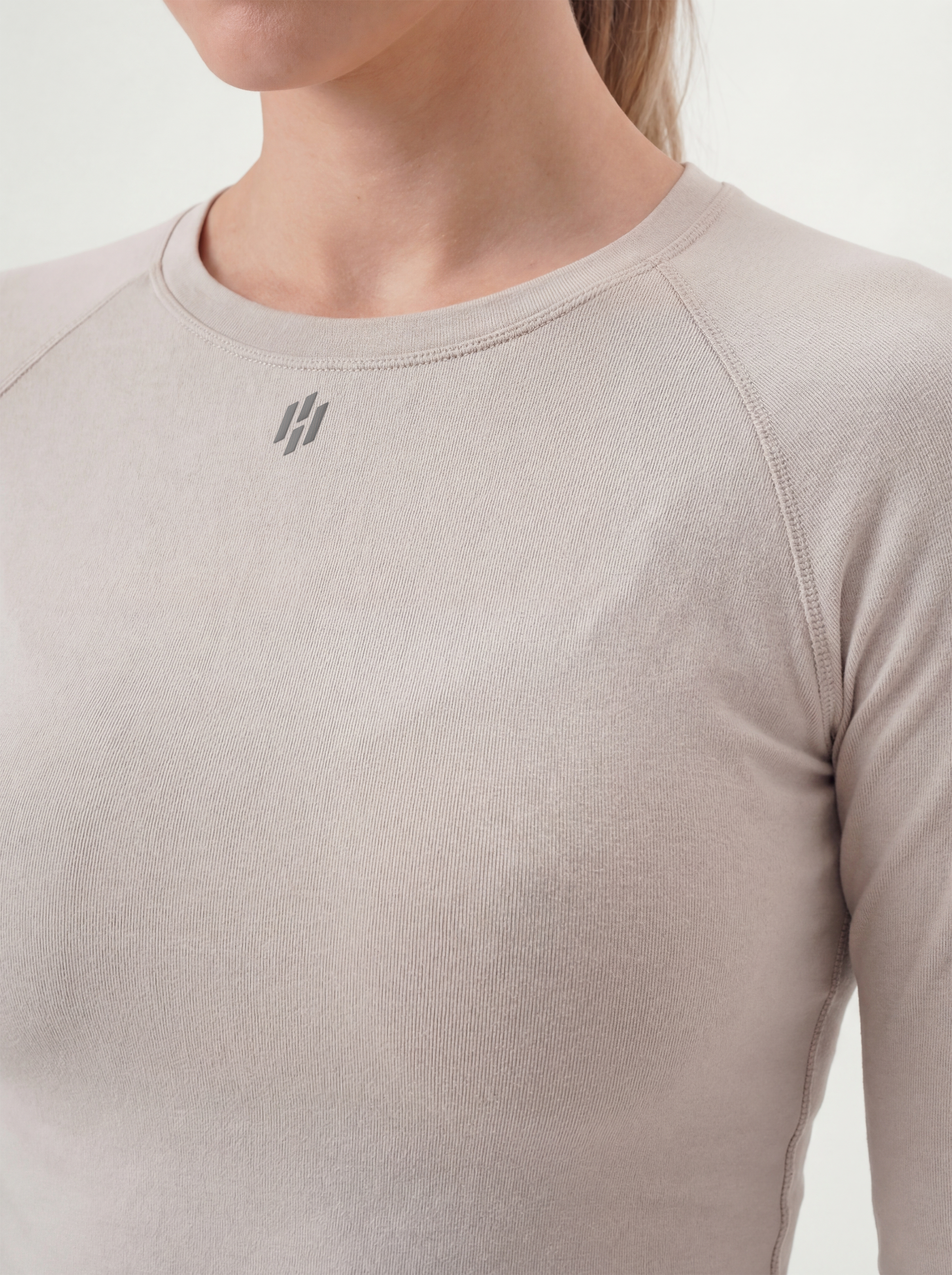 Women's Equinox Fitted Long-Sleeve - Stone Grey
