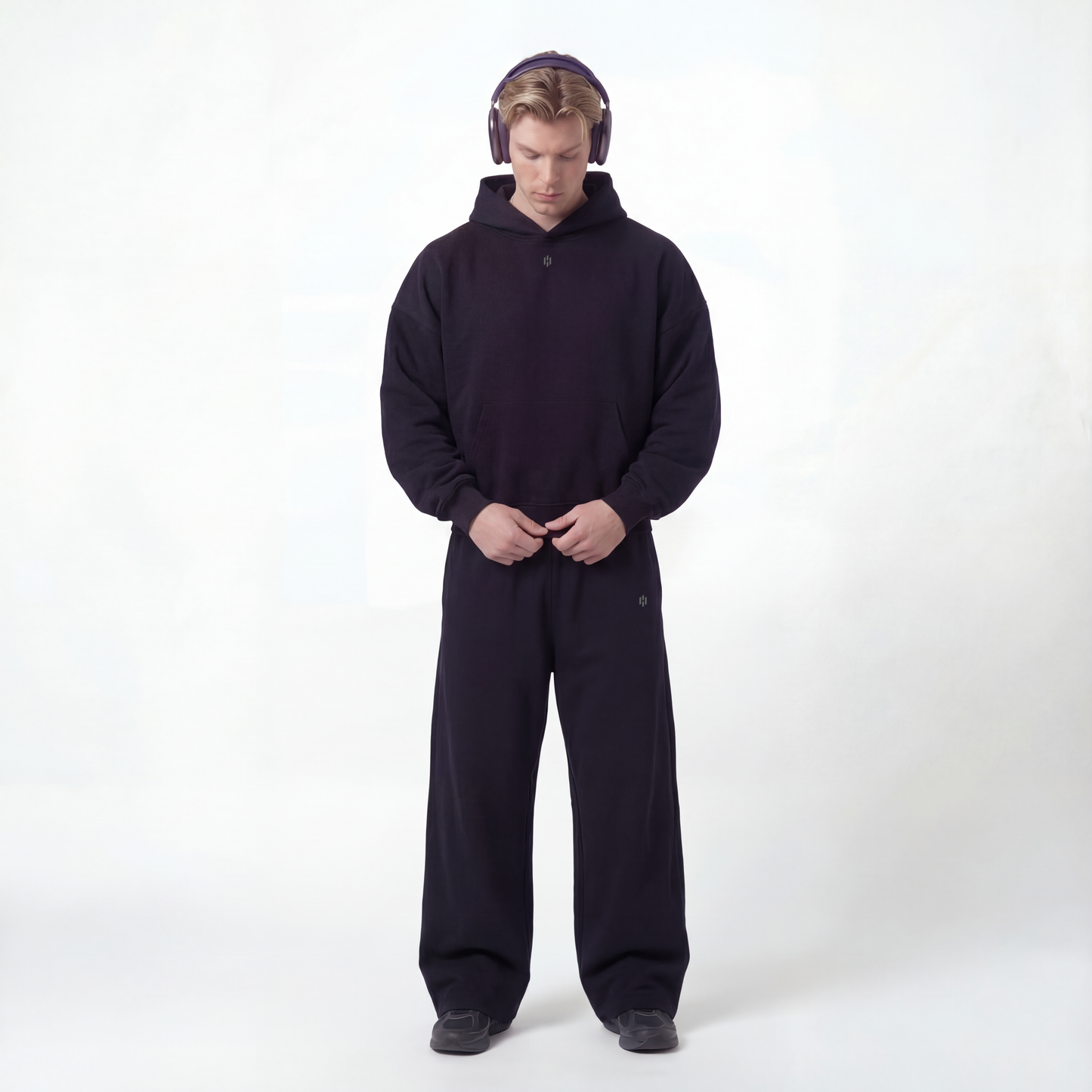 EQUINOX OVERSIZED HOODIE