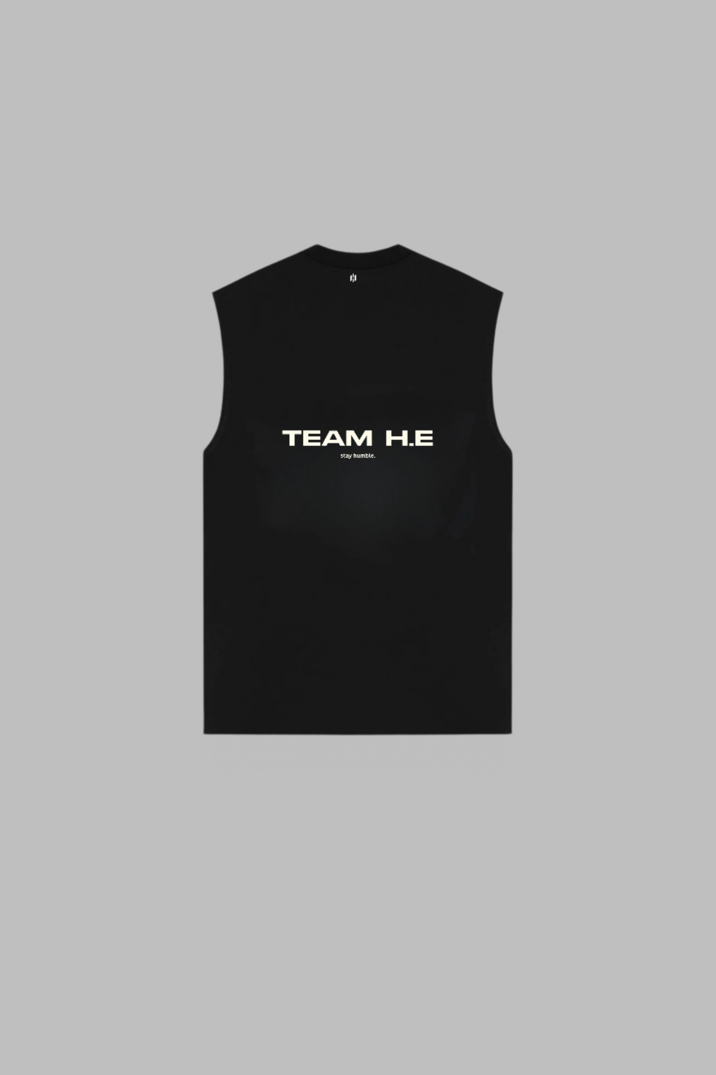 Athletica sleeveless tank—black